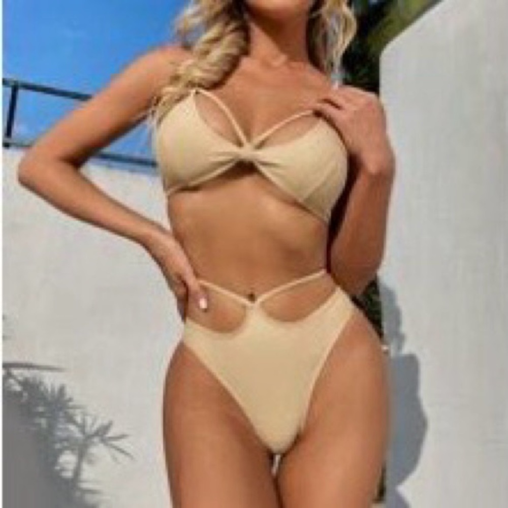 Cut out harness bikini swimsuit